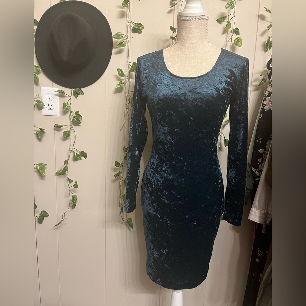 All That Jazz crushed velvet EMERALD GREEN body on dress